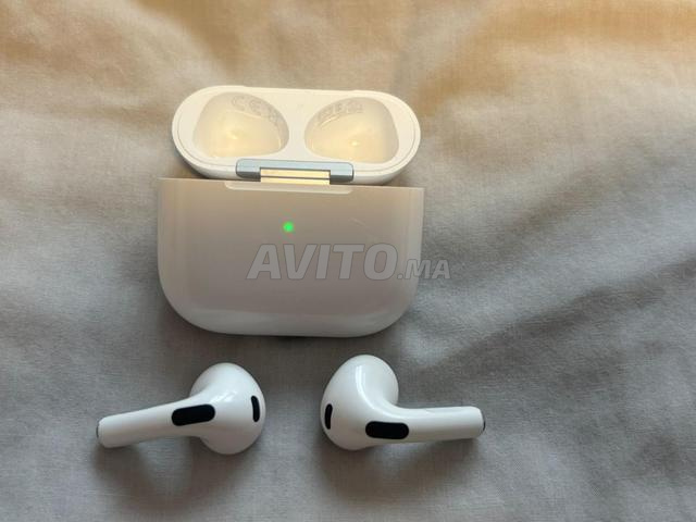 إيربودز الجيل الثالث الأصلية - 2