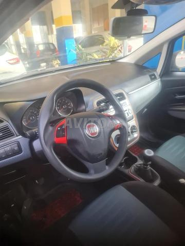 Voiture d'occasion, négociable - 2