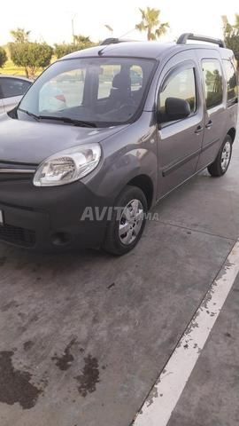 Voiture Kangoo très bon état modèle 2020 - 2