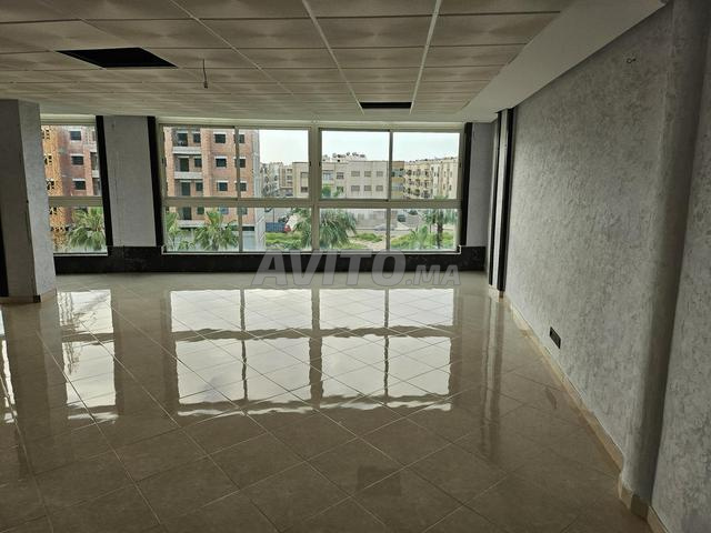 مكتب 70م2 للإيجار