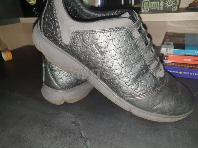 حذاء أسود طبي جلدي من Geox - 2