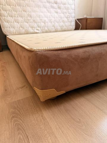 غرفة نوم للبيع بحالة جيدة جدًا - 2