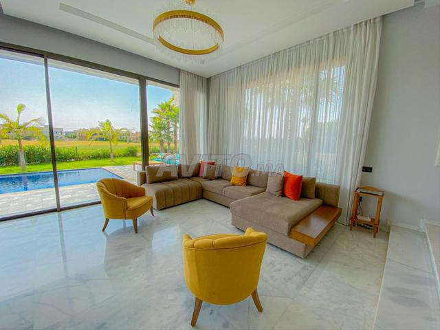 فيلا فاخرة للبيع مطلة على ملعب أركان للجولف - 2