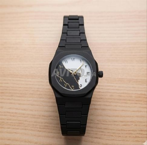 ساعة سوداء ذهبية - ستايل بسيط فاخر قابل للتعديل