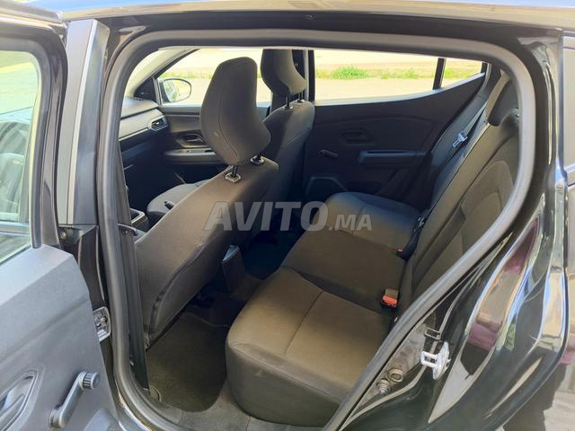 داسيا سانديرو ديزل يدوية 2025 بالدار البيضاء - 2