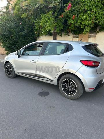 Voiture Clio 4 à vendre - 2