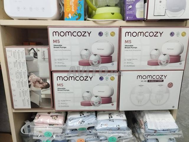مضخة ثدي حرة اليد Momcozy M5 مزدوجة الضخ