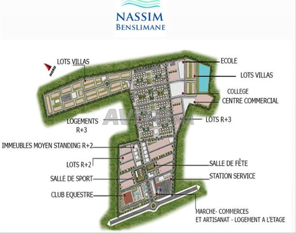 أرض مخصصة لمبنى من طابقين مع محلات - 2