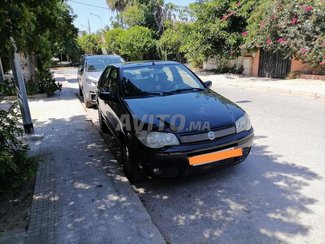 فيات سيينا بنزين مانويل 2007 في المحمدية