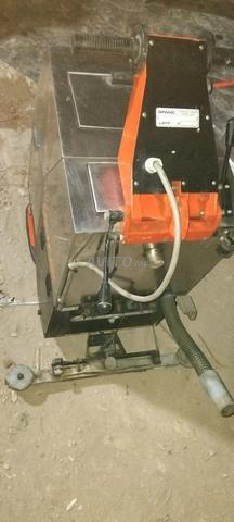 Monobrosse à batterie avec aspirateur - 2