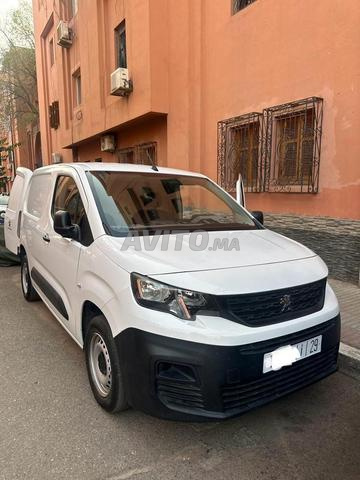 À vendre Une Peugeot Partner fourgonnette