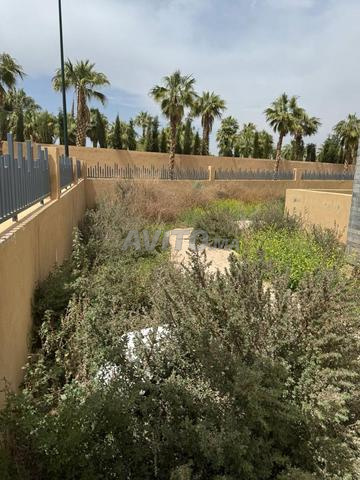 Villa semi-finie route tahnaout - 2