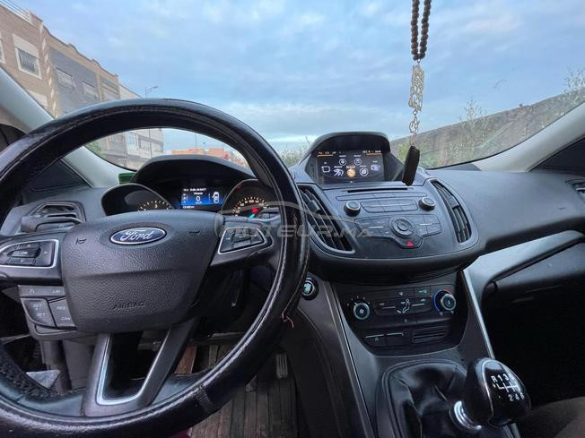 Ford Kuga 2017 en excellente état.