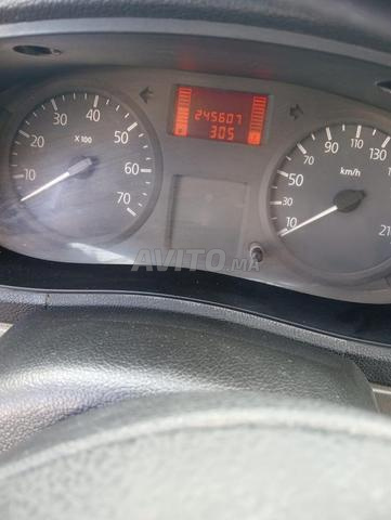 رينو كانجو ديزل يدوية 2012 بالدار البيضاء