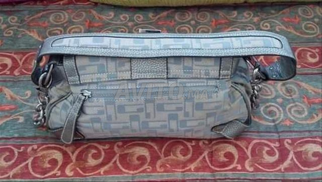 حقيبة غيس أصلية جديدة لم تستعمل قط - 2