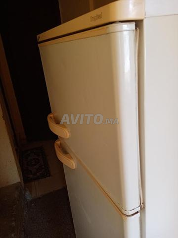ثلاجة متوسطة الحجم - 2