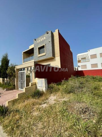 فيلا للبيع بشكل عاجل - 2