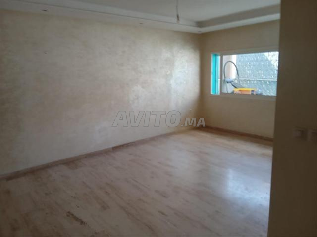 شقة غرفتين وصالة فارغة للإيجار 2 مارس - 2