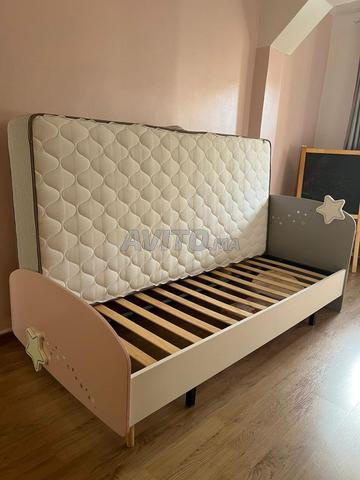 Lit enfant neuf et matelas Simmons - 2