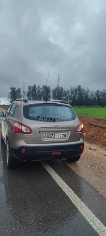 سيارة جميلة جداً للبيع