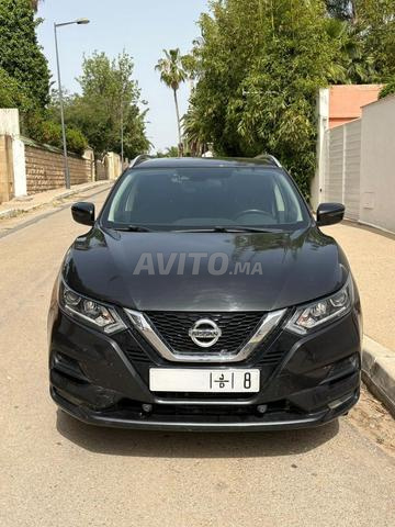 سيارة نيسان رائعة