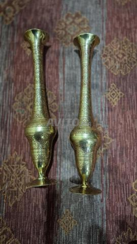 مزهرية نحاسية عتيقة الطراز