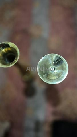 مزهرية نحاسية عتيقة الطراز - 2