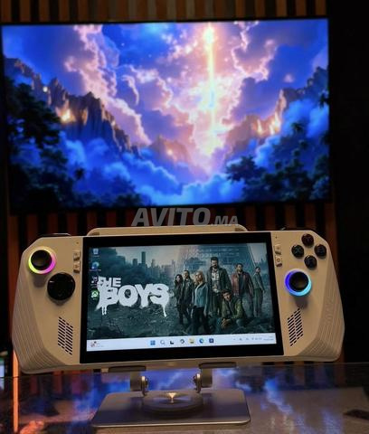 ASUS ROG ALLY Z1 Extreme نسخة ويندوز