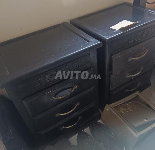 ناموسيات وطاولات قهوة