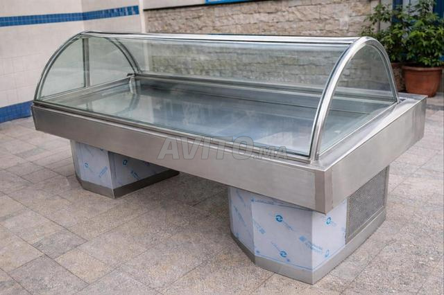 Fabrication présentoir poissonnerie sur mesure - 2