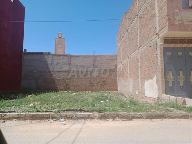 Terrain 120 m² à vendre - Quartier résidentiel - 2