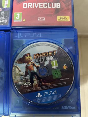 PS4 Slim & 1 manette - 2