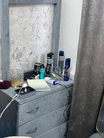 مرتبة / كاتري / طاولة مكياج - 2