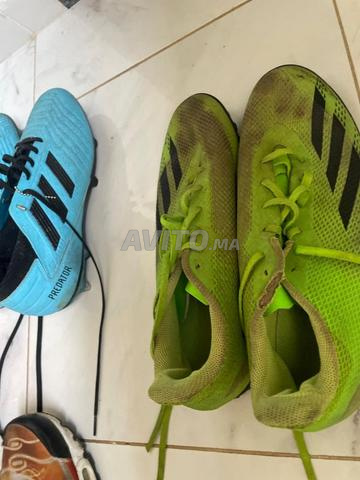 حذاء رياضي بحالة جيدة مقاس 43 - 2