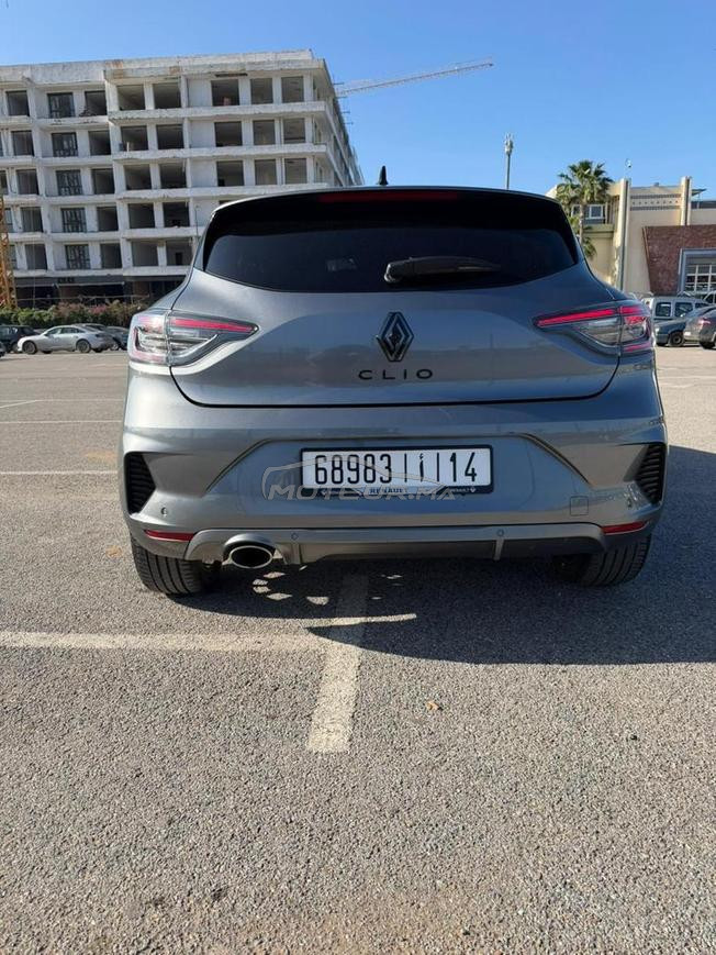 Renault Clio Diesel Automatique 2024 à Mohammedia