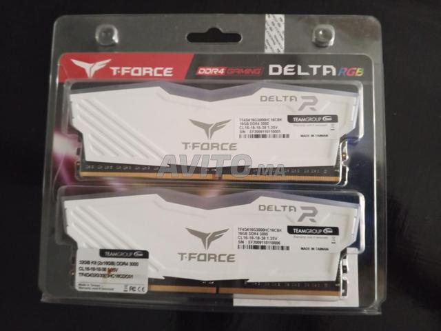 32 جيجابايت (2x16) رام DDR4 مغلف أبيض RGB T-FORCE