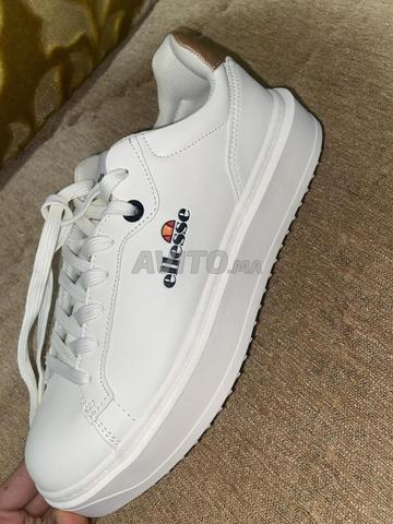 حذاء إسبادريل عالي الجودة من Ellesse مقاس 38