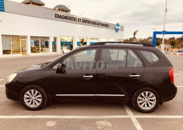 كيا كارنز 2010 ديزل 7 مقاعد