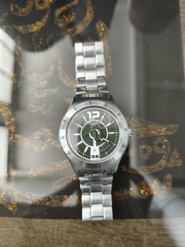 سواتش ايروني خضراء رائعة - حالة ممتازة