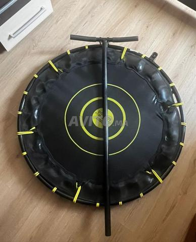 Trampoline fitness avec barre frontale - 2
