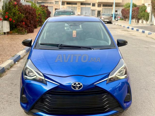 تويوتا ياريس اليد الأولى