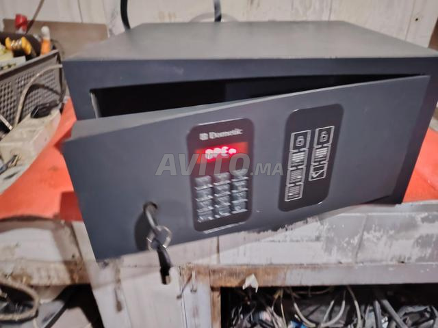 خزنة حديدية T9il رمز ومفتاح - 2