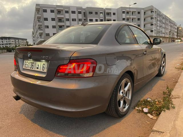 BMW Série 1 Diesel Manuelle 2011 à Rabat - 2