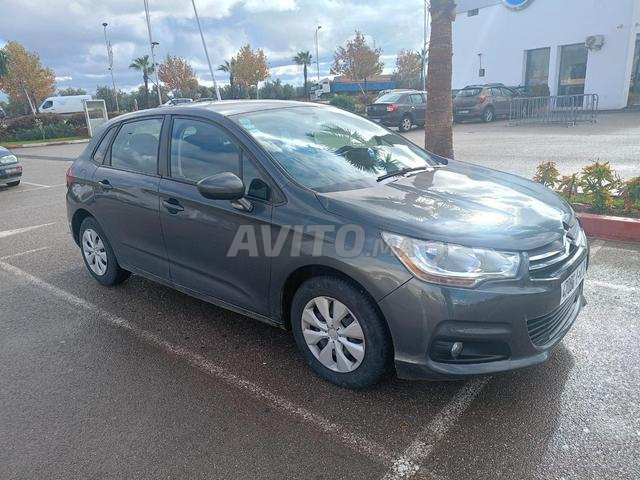 سيتروين C4 بحالة جيدة للبيع