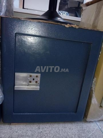 Coffre fort blindé marqué France Decayeux - 2