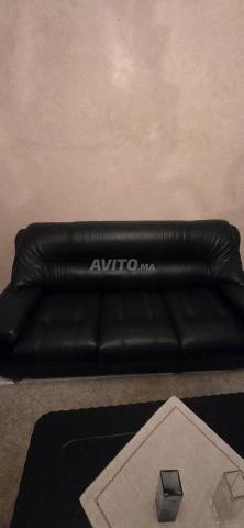 3 كراسي سوداء - 2