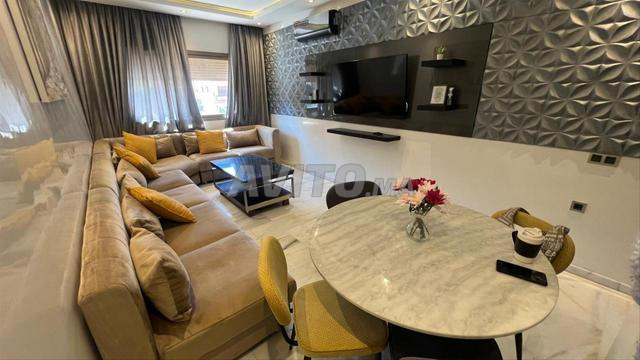 شقة مفروشة واسعة للإيجار