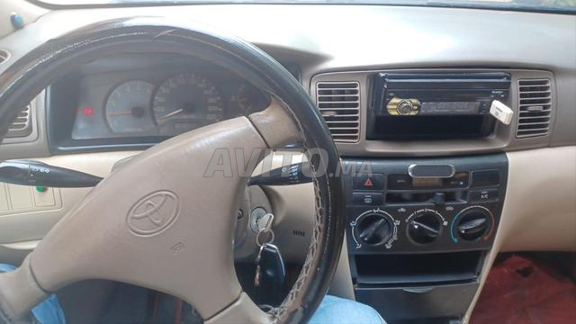 تويوتا كورولا ديزل مانويل 2006 في مكناس