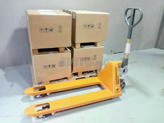 Gerbeur semi-électrique et manuel