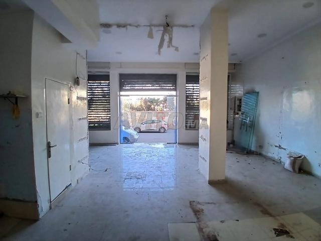 إيجار محل تجاري بمساحة 68 متر مربع بالدار البيضاء